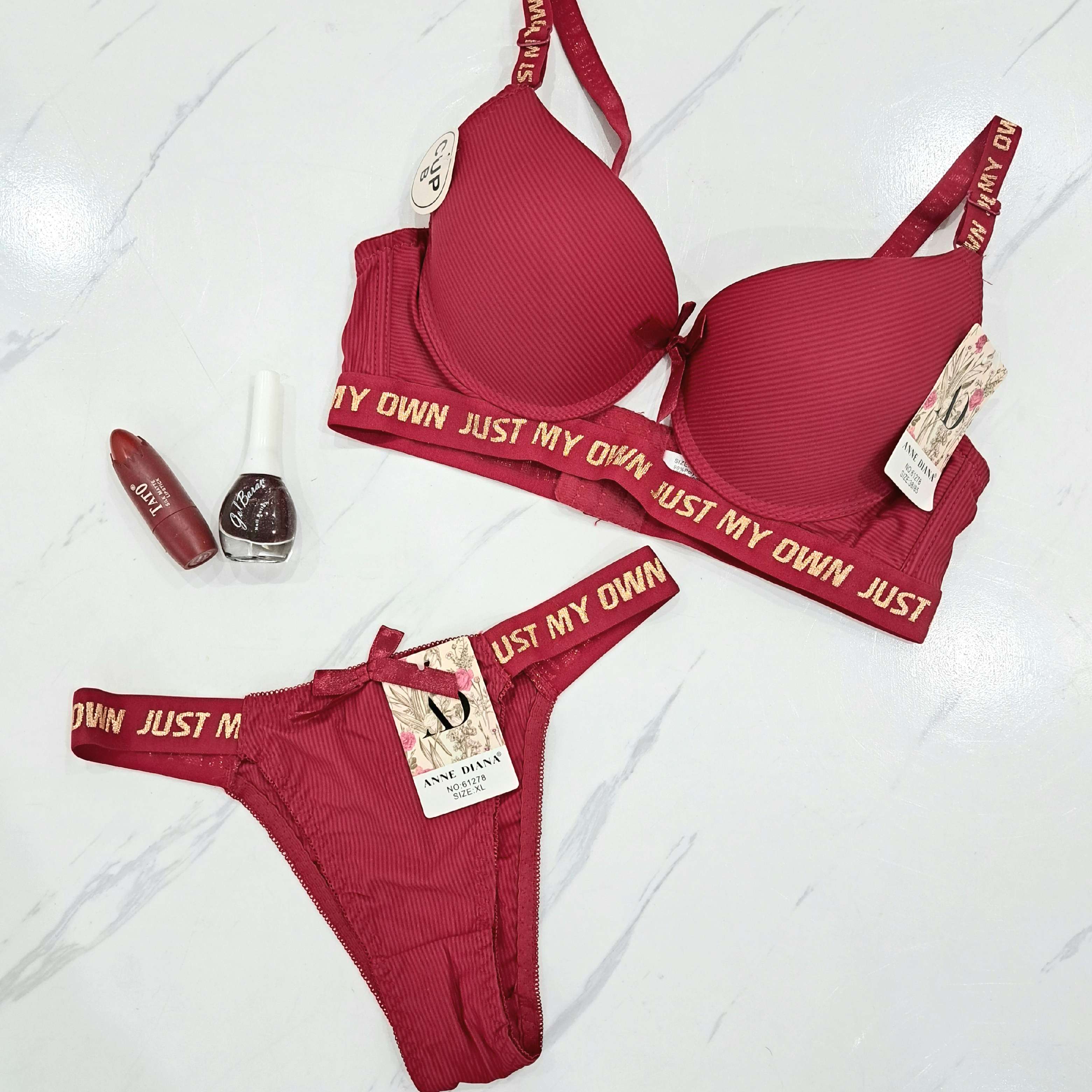 ست شورت سوتین صورتی