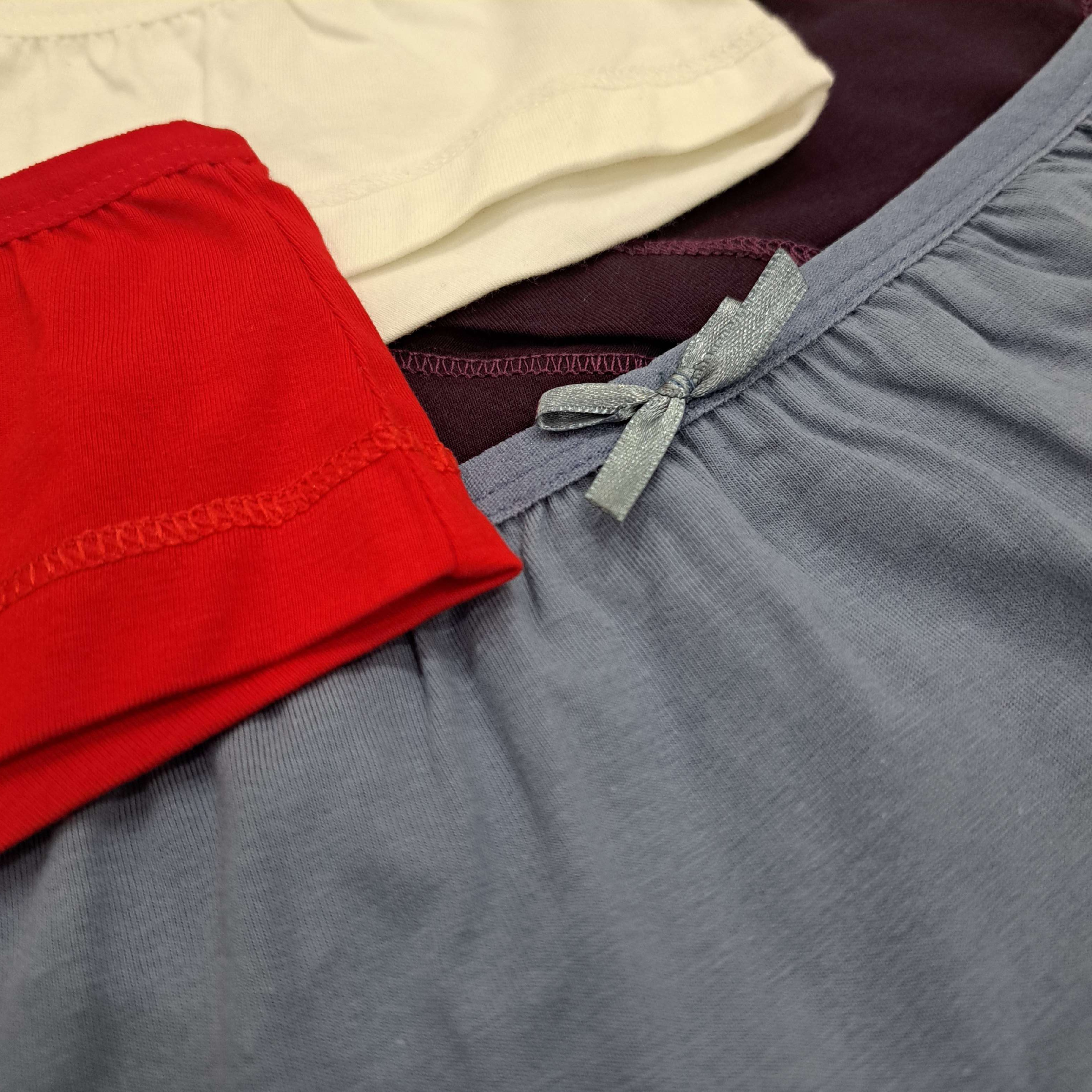 شورت جنیفری زنانه