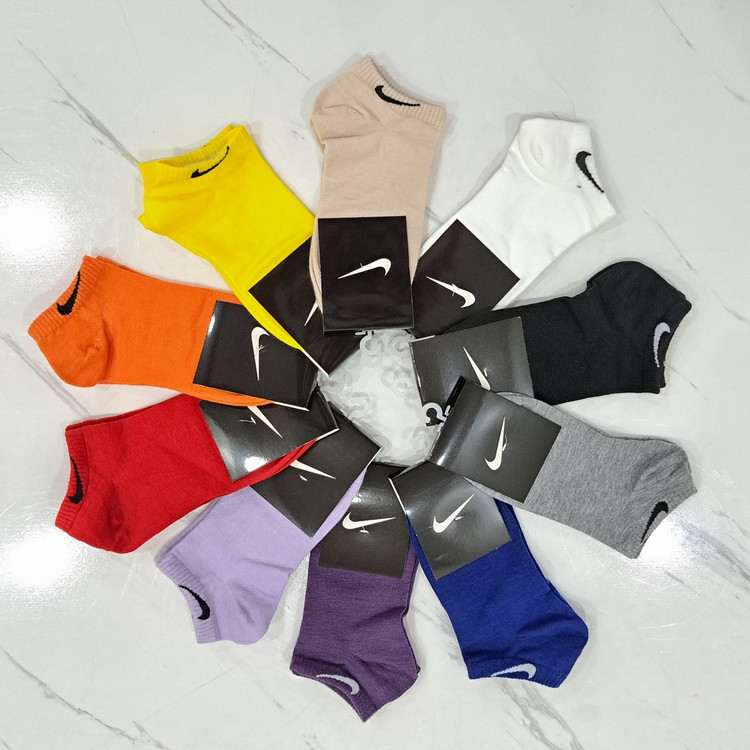 جوراب زنانه