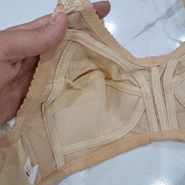 سوتین نخی بدون فنر لعیا با روکش گیپور | سایز 70 و 75